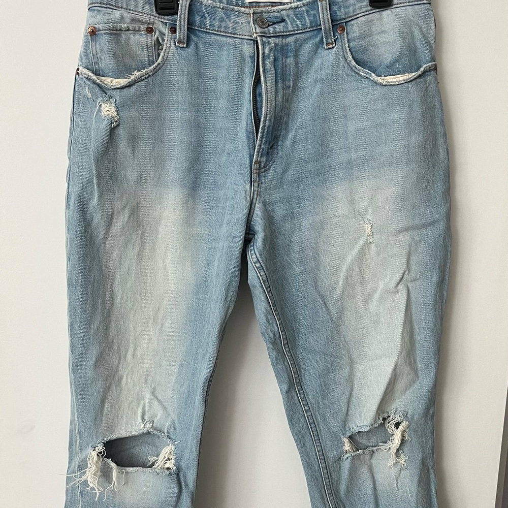 Abercrombie & Fitch High Rise Mom Jean